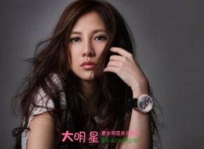 胡敏珊 个人资料,才华横溢的演艺新星，多面发展的璀璨人生