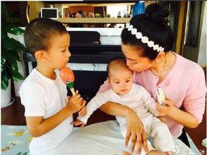 发外甥女照片,外甥女可爱瞬间捕捉